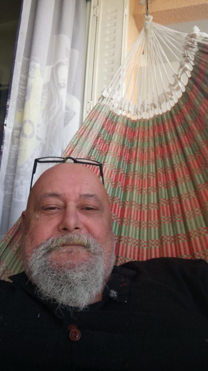 Viny - Rencontre gay à Aefligen Profil de Viny, 39 ans, Rencontre gay à Aefligen (Berne)