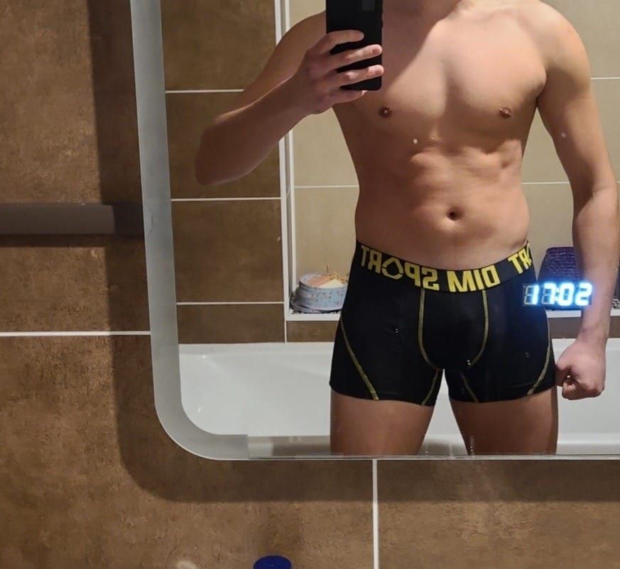 Profil de Williams, 33 ans, Rencontre gay à Faulensee (Berne)
