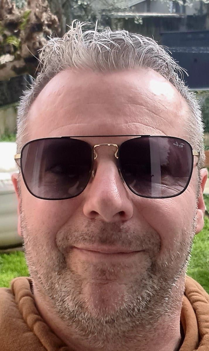 Profil de Sébastien, 31 ans, Rencontre gay à Murzelen (Berne)