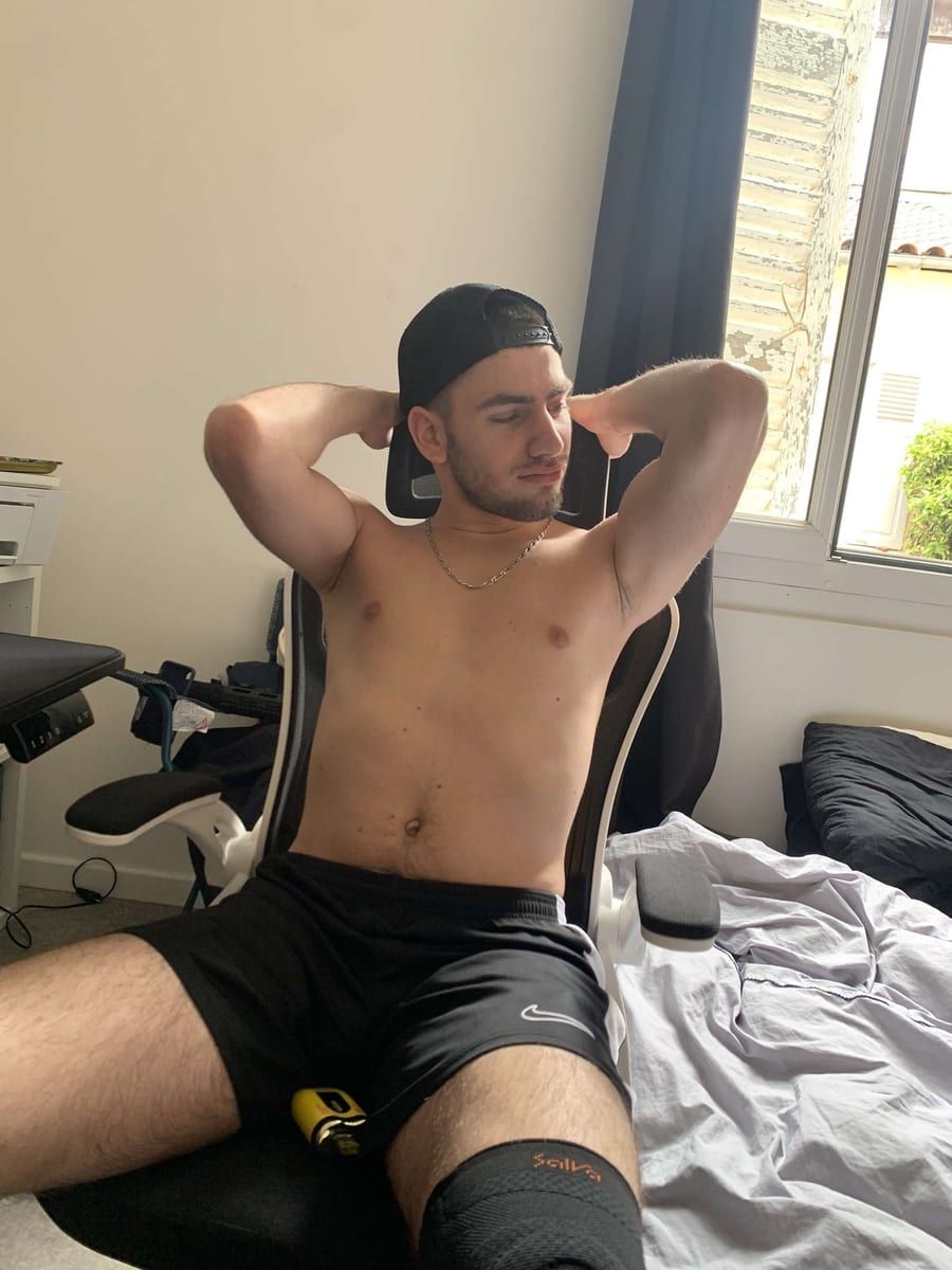 Marti - Rencontre gay à Krattigen Profil de Marti, 27 ans, Rencontre gay à Krattigen (Berne)