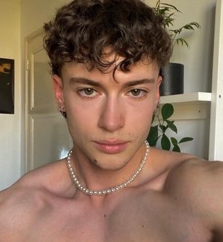 Profil de Veasna, 22 ans, Rencontre gay à Mürren (Berne)