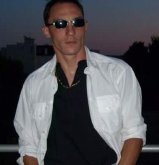 Jeyson - Rencontre gay à Mülchi Profil de Jeyson, 35 ans, Rencontre gay à Mülchi (Berne)