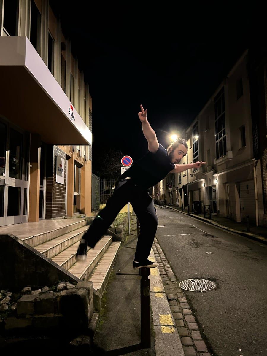 Meftah - Rencontre gay à Lignières Profil de Meftah, 28 ans, Rencontre gay à Lignières (Berne)