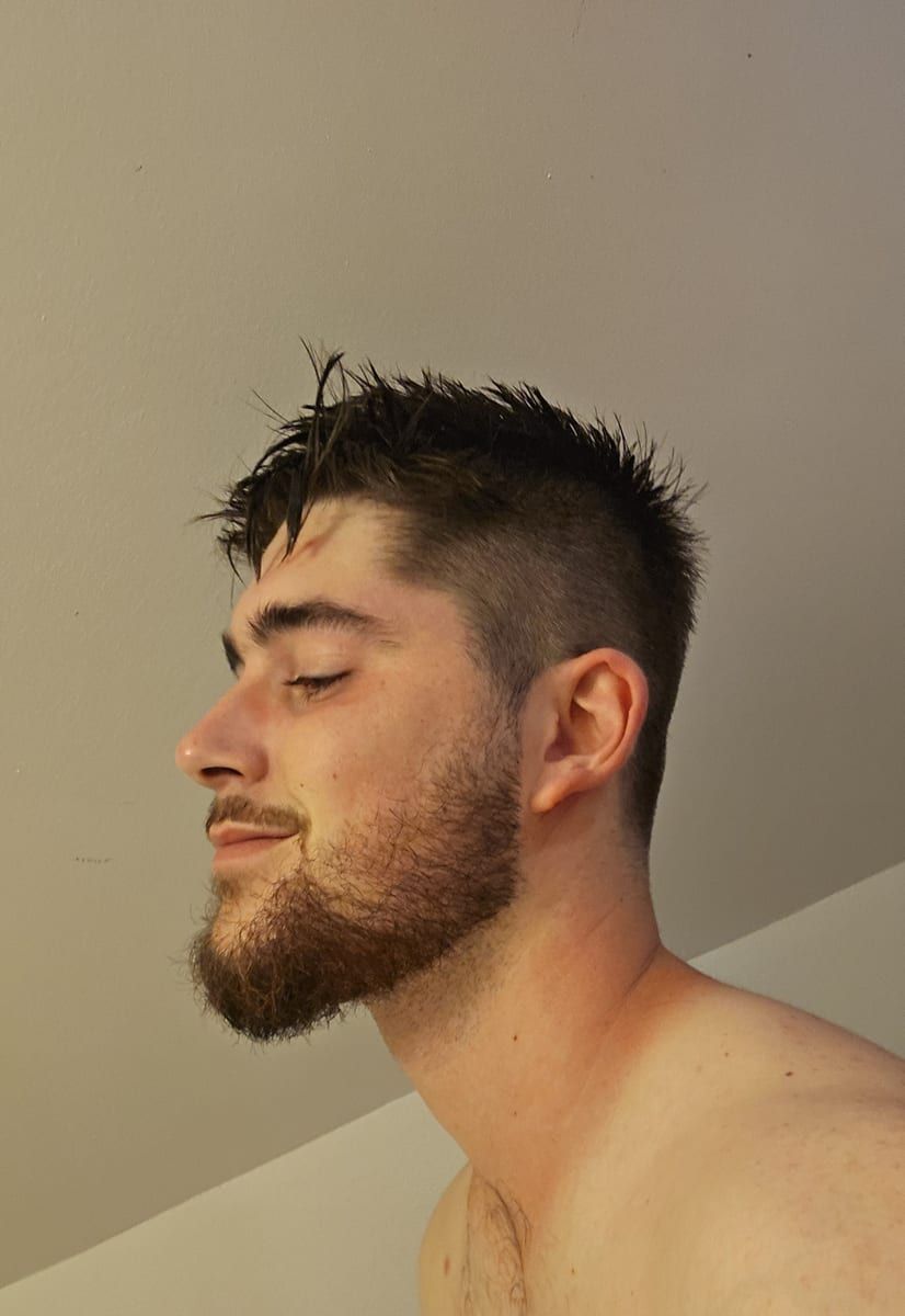 Konrad - Rencontre gay à Mont-Tramelan Profil de Konrad, 39 ans, Rencontre gay à Mont-Tramelan (Berne)