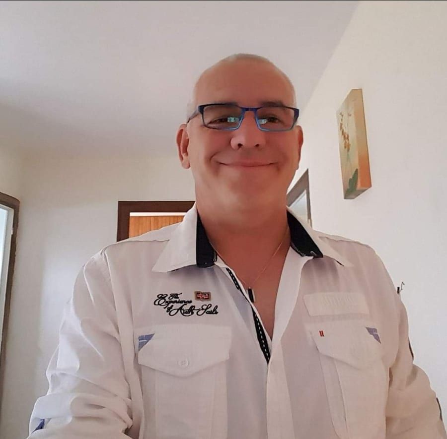 Renaud - Rencontre gay à Messen Profil de Renaud, 34 ans, Rencontre gay à Messen (Berne)