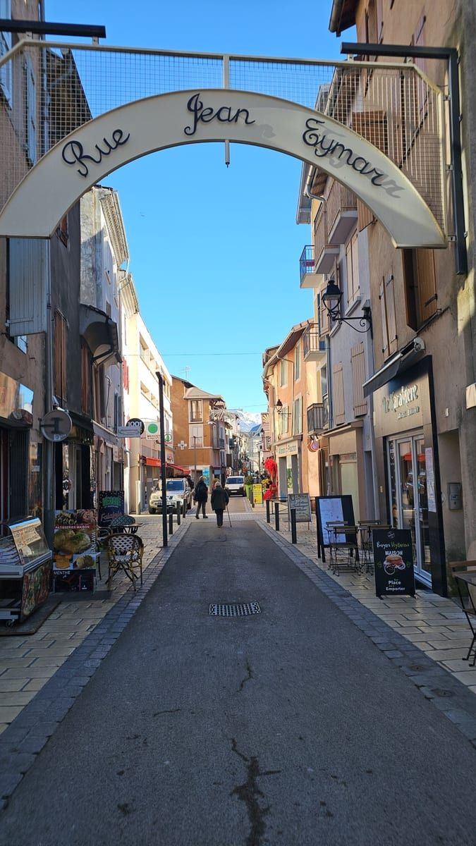 Profil de Fahardine, 25 ans, Rencontre gay à Boltigen (Berne)
