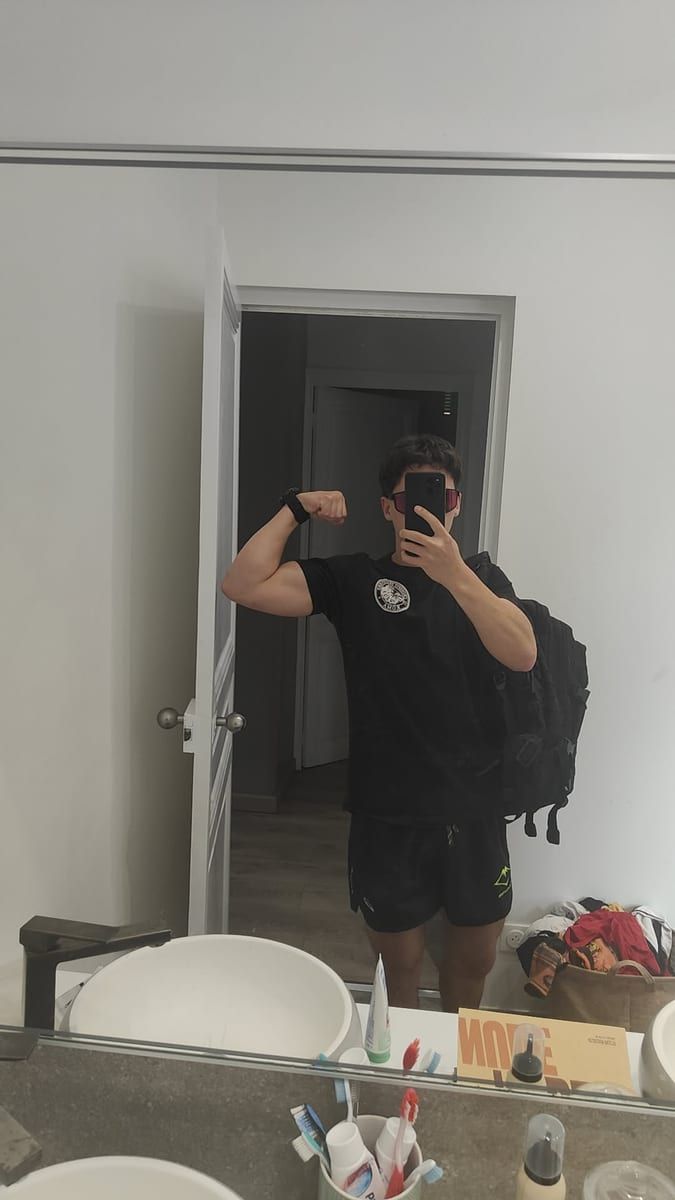 Profil de Doryan, 42 ans, Rencontre gay à Hermrigen (Berne)