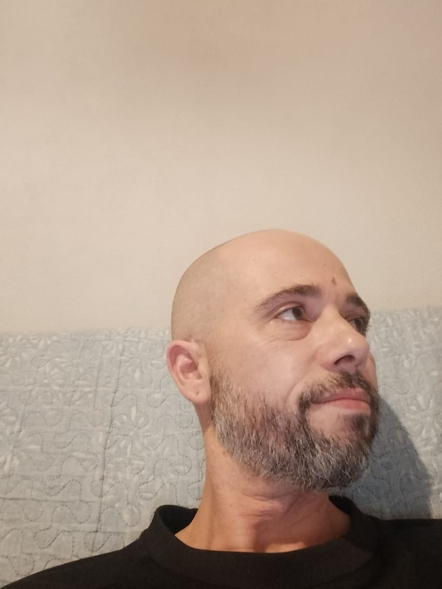 Idan - Rencontre gay à Krattigen Profil de Idan, 38 ans, Rencontre gay à Krattigen (Berne)