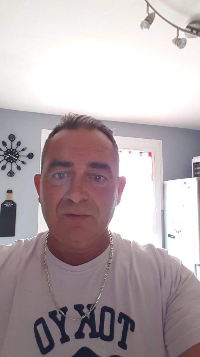 Azad - Rencontre gay à Richigen Profil de Azad, 39 ans, Rencontre gay à Richigen (Berne)