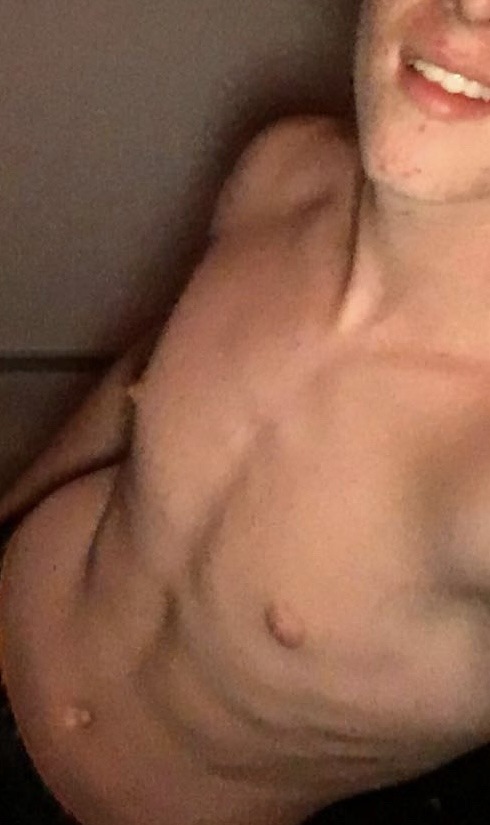 Profil de Attila, 29 ans, Rencontre gay à Faulensee (Berne)