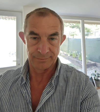 Profil de Liroy, 34 ans, Rencontre gay à Faulensee (Berne)