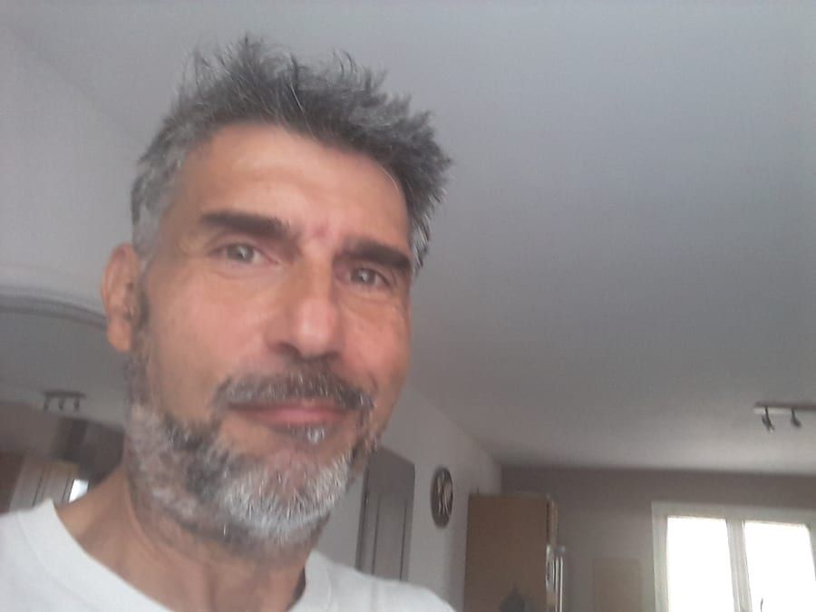 Dewi - Rencontre gay à Einigen Profil de Dewi, 24 ans, Rencontre gay à Einigen (Berne)