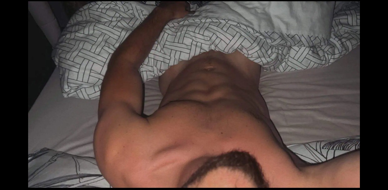 Kaci - Rencontre gay à Uebeschi Profil de Kaci, 29 ans, Rencontre gay à Uebeschi (Berne)